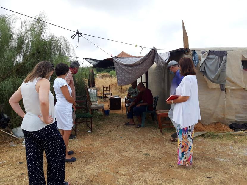 Conocemos la situación de los asentamientos de Lepe y Lucena del Puerto tras los últimos incendios 