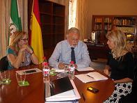JUEVES 1 DE AGOSTO. Encuentro con la Directora de Personas Mayores, Infancia y Familas JUEVES 1 DE AGOSTO. Encuentro con la Directora de Personas Mayores, Infancia y Familas