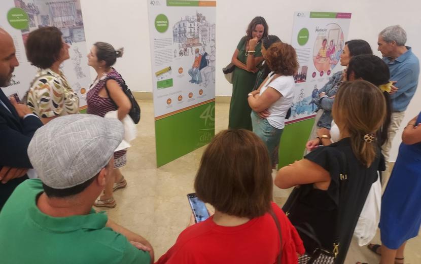 La Casa de la Provincia de la Diputación de Sevilla acoge la exposición conmemorativa del 40 aniversario del Defensor del Pueblo andaluz La Casa de la Provincia de la Diputación de Sevilla acoge la exposición conmemorativa del 40 aniversario del Defensor del Pueblo andaluz