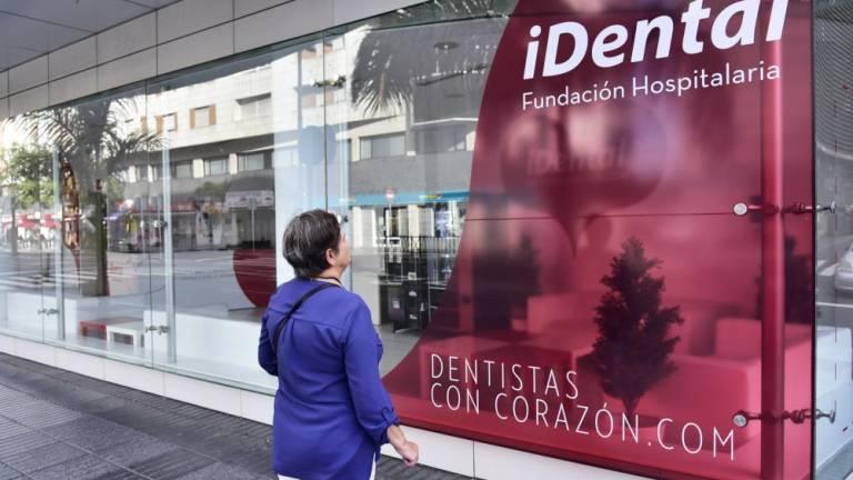 Nos interesamos por la situación de las personas afectadas por el cierre de las clínicas iDental