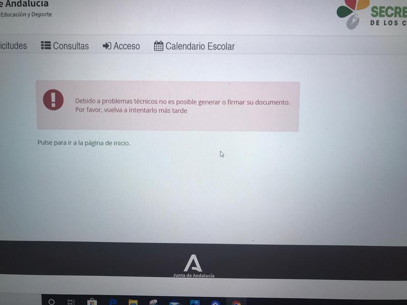 El Defensor del Menor se interesa por los problemas telemáticos del proceso de matriculación