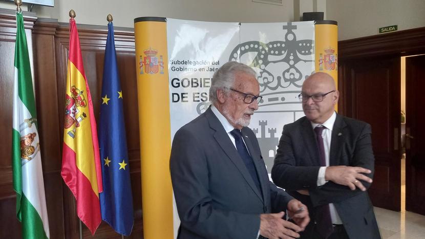 Visita del Defensor a la Subdelegación del Gobierno en Jaén 