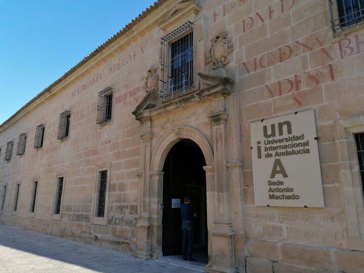 El Defensor de la Infancia preside la reunión del Consejo Andaluz e-foro de menores en Baeza